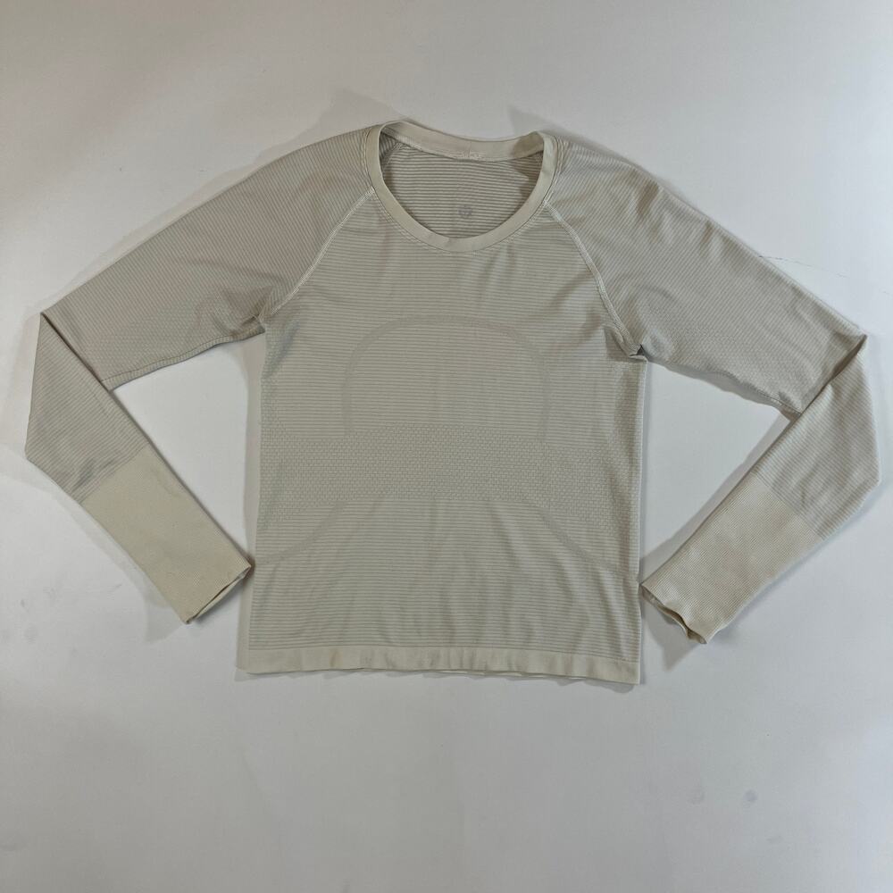 Lululemon Women's Ivory Ribbed Long Sleeve Athletic Top Thumbholes Seamless